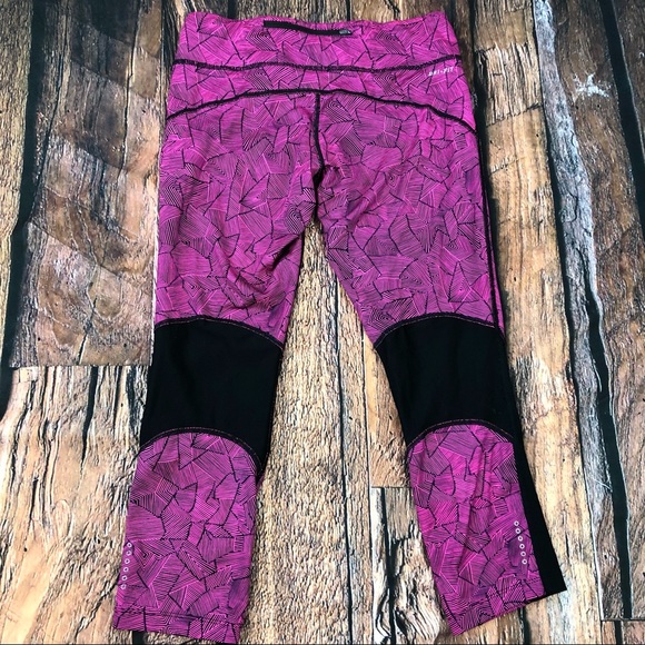 NIKE Running Dri-Fit Capri Athletic Pants - Picture 5 of 8